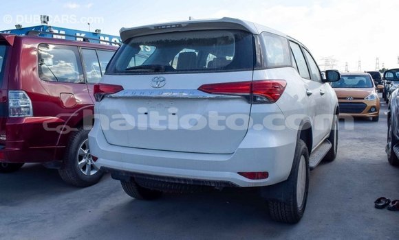 Acheter Import Voiture Toyota Fortuner Blanc à Import - Dubai, Artibonite Acheter Import Voiture Toyota Fortuner Blanc à Import - Dubai, Artibonite