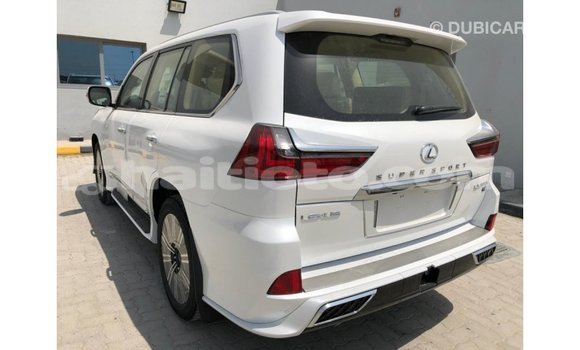 Acheter Import Voiture Lexus LX Blanc à Import - Dubai, Artibonite Acheter Import Voiture Lexus LX Blanc à Import - Dubai, Artibonite