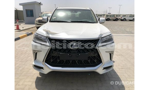 Acheter Import Voiture Lexus LX Blanc à Import - Dubai, Artibonite Acheter Import Voiture Lexus LX Blanc à Import - Dubai, Artibonite