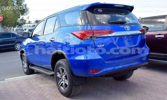 Acheter Import Voiture Toyota Fortuner Bleu à Import - Dubai, Artibonite Acheter Import Voiture Toyota Fortuner Bleu à Import - Dubai, Artibonite
