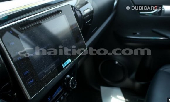 Acheter Import Voiture Toyota Hilux Autre à Import - Dubai, Artibonite Acheter Import Voiture Toyota Hilux Autre à Import - Dubai, Artibonite