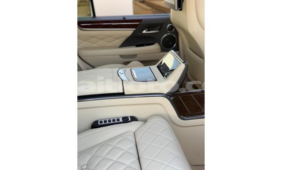 Acheter Import Voiture Lexus LX Beige à Import - Dubai, Artibonite Acheter Import Voiture Lexus LX Beige à Import - Dubai, Artibonite