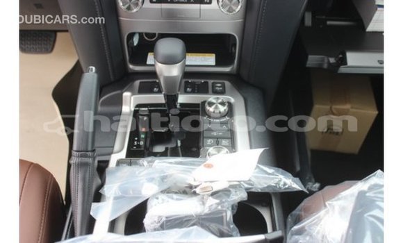 Acheter Import Voiture Toyota Land Cruiser Blanc à Import - Dubai, Artibonite Acheter Import Voiture Toyota Land Cruiser Blanc à Import - Dubai, Artibonite