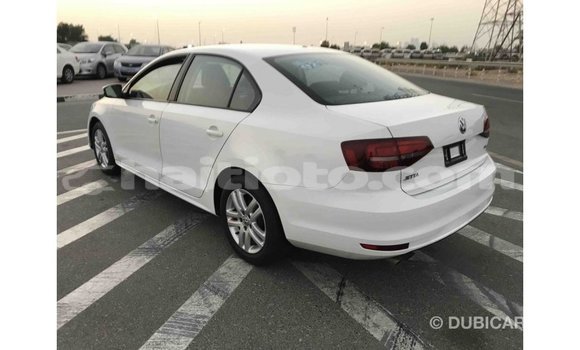 Acheter Import Voiture Volkswagen Jetta Blanc à Import - Dubai, Artibonite Acheter Import Voiture Volkswagen Jetta Blanc à Import - Dubai, Artibonite
