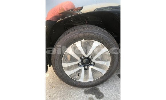 Acheter Import Voiture Toyota Land Cruiser Noir à Import - Dubai, Artibonite Acheter Import Voiture Toyota Land Cruiser Noir à Import - Dubai, Artibonite