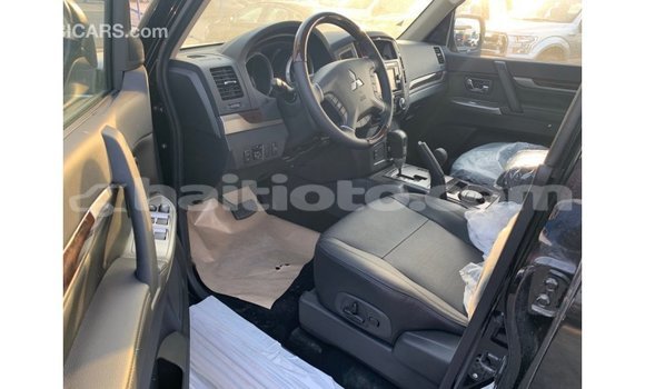 Acheter Import Voiture Mitsubishi Pajero Noir à Import - Dubai, Artibonite Acheter Import Voiture Mitsubishi Pajero Noir à Import - Dubai, Artibonite