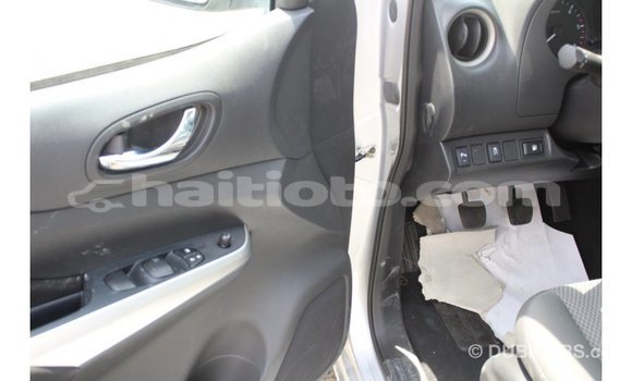 Acheter Import Voiture Nissan Navara Noir à Import - Dubai, Artibonite Acheter Import Voiture Nissan Navara Noir à Import - Dubai, Artibonite