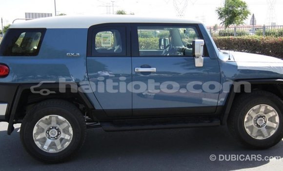 Acheter Import Voiture Toyota FJ Cruiser Bleu à Import - Dubai, Artibonite Acheter Import Voiture Toyota FJ Cruiser Bleu à Import - Dubai, Artibonite
