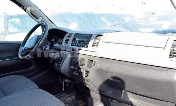 Acheter Import Voiture Toyota Hiace Blanc à Import - Dubai, Artibonite Acheter Import Voiture Toyota Hiace Blanc à Import - Dubai, Artibonite