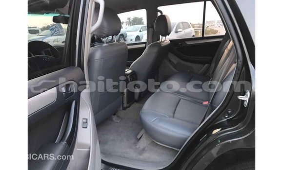Acheter Import Utilitaire Toyota HiAce Noir à Import - Dubai, Artibonite Acheter Import Utilitaire Toyota HiAce Noir à Import - Dubai, Artibonite