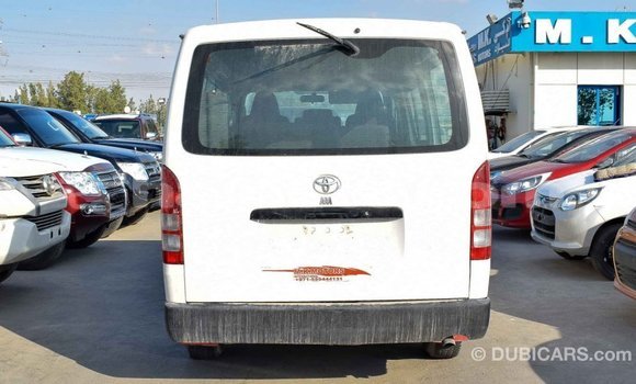Acheter Import Voiture Toyota Hiace Blanc à Import - Dubai, Artibonite Acheter Import Voiture Toyota Hiace Blanc à Import - Dubai, Artibonite