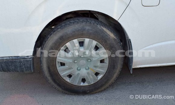 Acheter Import Voiture Toyota Hiace Blanc à Import - Dubai, Artibonite Acheter Import Voiture Toyota Hiace Blanc à Import - Dubai, Artibonite