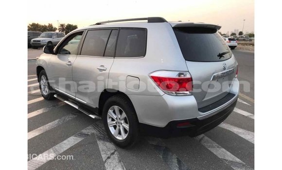 Acheter Import Voiture Toyota Highlander Autre à Import - Dubai, Artibonite Acheter Import Voiture Toyota Highlander Autre à Import - Dubai, Artibonite