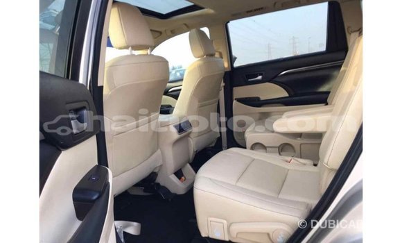 Acheter Import Voiture Toyota Highlander Beige à Import - Dubai, Artibonite Acheter Import Voiture Toyota Highlander Beige à Import - Dubai, Artibonite