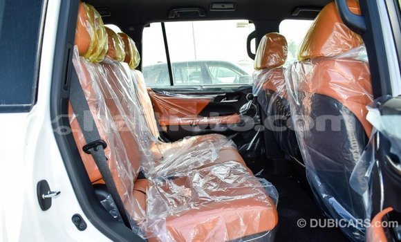 Acheter Import Voiture Lexus LX Blanc à Import - Dubai, Artibonite Acheter Import Voiture Lexus LX Blanc à Import - Dubai, Artibonite