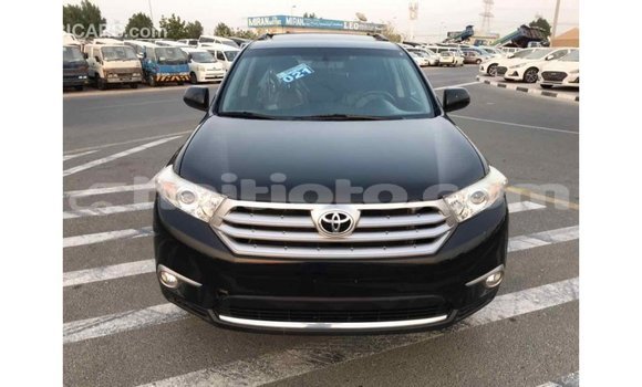 Acheter Import Voiture Toyota Highlander Noir à Import - Dubai, Artibonite Acheter Import Voiture Toyota Highlander Noir à Import - Dubai, Artibonite