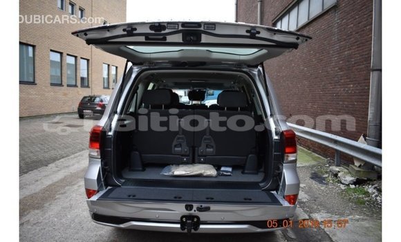 Acheter Import Voiture Toyota Land Cruiser Autre à Import - Dubai, Artibonite Acheter Import Voiture Toyota Land Cruiser Autre à Import - Dubai, Artibonite