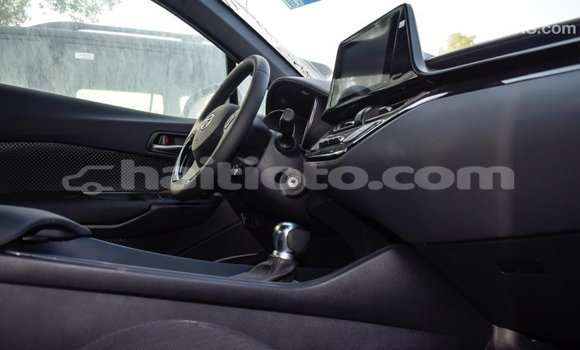 Buy Import Toyota C-HR Other Car in Import - Dubai in Artibonite Buy Import Toyota C-HR Other Car in Import - Dubai in Artibonite