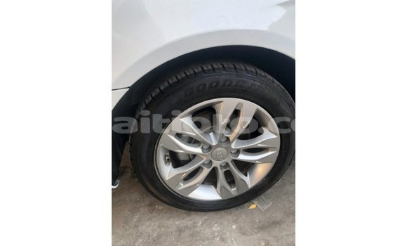 Acheter Import Voiture Geely Emgrand 7 Blanc à Import - Dubai, Artibonite Acheter Import Voiture Geely Emgrand 7 Blanc à Import - Dubai, Artibonite
