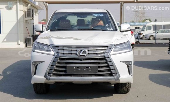 Acheter Import Voiture Lexus LX Blanc à Import - Dubai, Artibonite Acheter Import Voiture Lexus LX Blanc à Import - Dubai, Artibonite