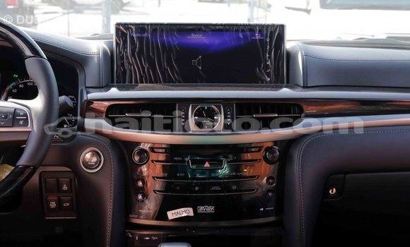 Acheter Import Voiture Lexus LX Blanc à Import - Dubai, Artibonite Acheter Import Voiture Lexus LX Blanc à Import - Dubai, Artibonite