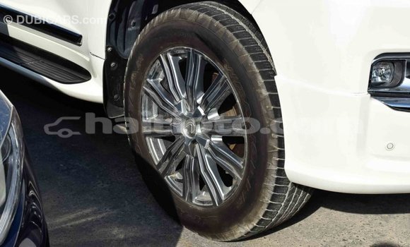 Acheter Import Voiture Toyota Land Cruiser Blanc à Import - Dubai, Artibonite Acheter Import Voiture Toyota Land Cruiser Blanc à Import - Dubai, Artibonite