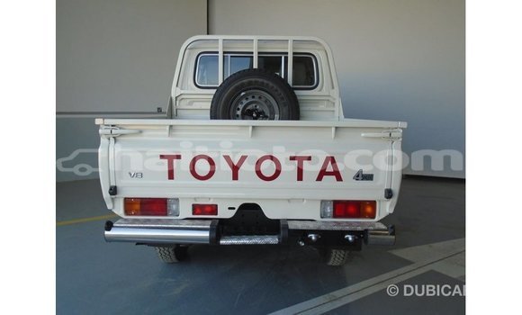 Acheter Import Voiture Toyota Land Cruiser Blanc à Import - Dubai, Artibonite Acheter Import Voiture Toyota Land Cruiser Blanc à Import - Dubai, Artibonite