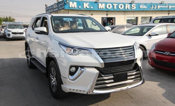 Acheter Import Voiture Toyota Fortuner Blanc à Import - Dubai, Artibonite Acheter Import Voiture Toyota Fortuner Blanc à Import - Dubai, Artibonite
