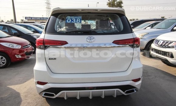 Acheter Import Voiture Toyota Fortuner Blanc à Import - Dubai, Artibonite Acheter Import Voiture Toyota Fortuner Blanc à Import - Dubai, Artibonite