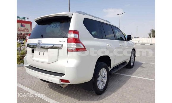 Acheter Import Voiture Toyota Prado Blanc à Import - Dubai, Artibonite Acheter Import Voiture Toyota Prado Blanc à Import - Dubai, Artibonite