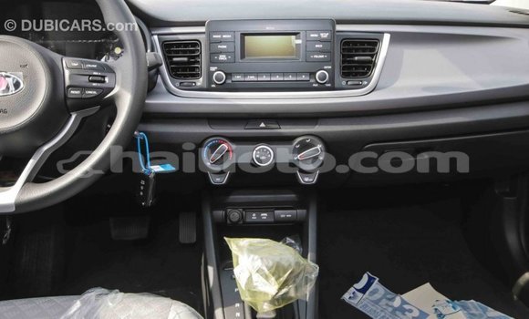 Acheter Import Voiture Kia Rio Blanc à Import - Dubai, Artibonite Acheter Import Voiture Kia Rio Blanc à Import - Dubai, Artibonite