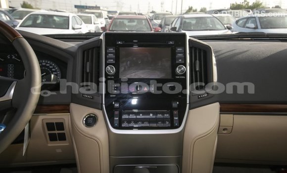 Acheter Import Voiture Toyota Land Cruiser Noir à Import - Dubai, Artibonite Acheter Import Voiture Toyota Land Cruiser Noir à Import - Dubai, Artibonite