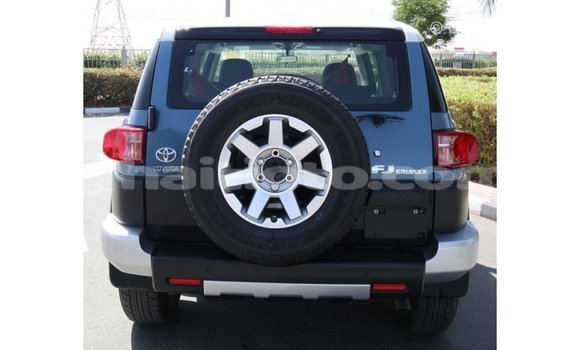 Acheter Import Voiture Toyota FJ Cruiser Bleu à Import - Dubai, Artibonite Acheter Import Voiture Toyota FJ Cruiser Bleu à Import - Dubai, Artibonite