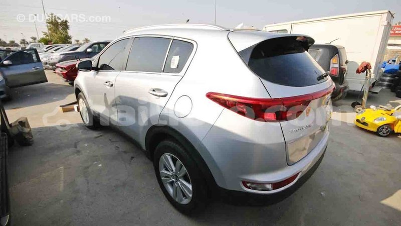 Big with watermark kia sportage artibonite import dubai 1228