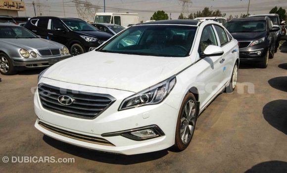 Acheter Import Voiture Hyundai Sonata Blanc à Import - Dubai, Artibonite Acheter Import Voiture Hyundai Sonata Blanc à Import - Dubai, Artibonite