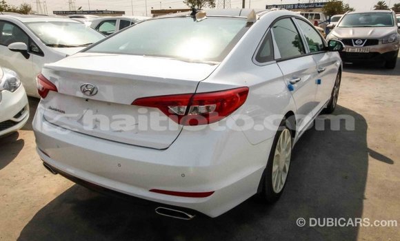 Acheter Import Voiture Hyundai Sonata Blanc à Import - Dubai, Artibonite Acheter Import Voiture Hyundai Sonata Blanc à Import - Dubai, Artibonite
