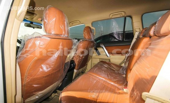 Acheter Import Voiture Toyota Prado Blanc à Import - Dubai, Artibonite Acheter Import Voiture Toyota Prado Blanc à Import - Dubai, Artibonite