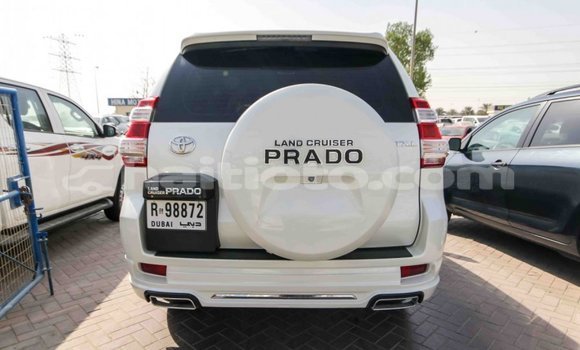 Acheter Import Voiture Toyota Prado Blanc à Import - Dubai, Artibonite Acheter Import Voiture Toyota Prado Blanc à Import - Dubai, Artibonite
