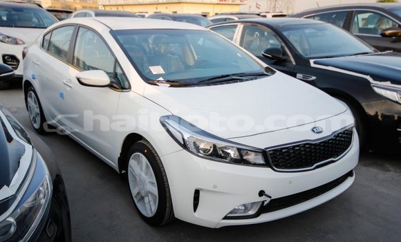 Acheter Import Voiture Kia Cerato Blanc à Import - Dubai, Artibonite Acheter Import Voiture Kia Cerato Blanc à Import - Dubai, Artibonite