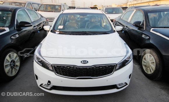 Acheter Import Voiture Kia Cerato Blanc à Import - Dubai, Artibonite Acheter Import Voiture Kia Cerato Blanc à Import - Dubai, Artibonite