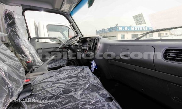 Acheter Import Voiture Hyundai Accent Blanc à Import - Dubai, Artibonite Acheter Import Voiture Hyundai Accent Blanc à Import - Dubai, Artibonite