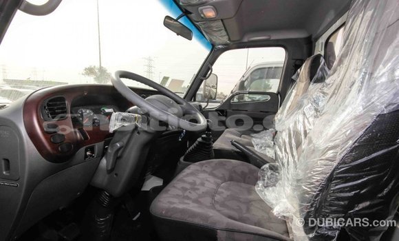 Acheter Import Voiture Hyundai Accent Blanc à Import - Dubai, Artibonite Acheter Import Voiture Hyundai Accent Blanc à Import - Dubai, Artibonite