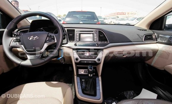 Acheter Import Voiture Hyundai Elantra Blanc à Import - Dubai, Artibonite Acheter Import Voiture Hyundai Elantra Blanc à Import - Dubai, Artibonite