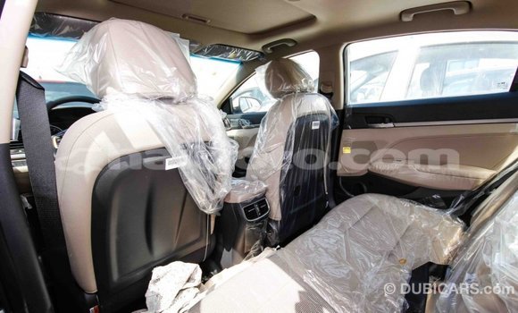 Acheter Import Voiture Hyundai Elantra Blanc à Import - Dubai, Artibonite Acheter Import Voiture Hyundai Elantra Blanc à Import - Dubai, Artibonite