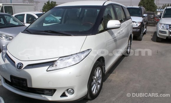 Acheter Import Voiture Toyota Previa Blanc à Import - Dubai, Artibonite Acheter Import Voiture Toyota Previa Blanc à Import - Dubai, Artibonite