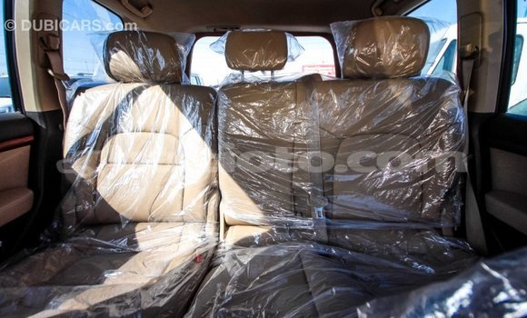 Acheter Import Voiture Toyota Land Cruiser Blanc à Import - Dubai, Artibonite Acheter Import Voiture Toyota Land Cruiser Blanc à Import - Dubai, Artibonite