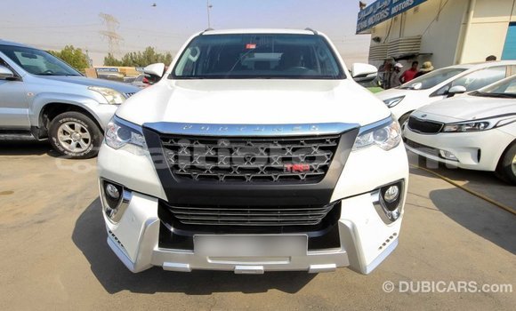 Acheter Import Voiture Toyota Fortuner Blanc à Import - Dubai, Artibonite Acheter Import Voiture Toyota Fortuner Blanc à Import - Dubai, Artibonite