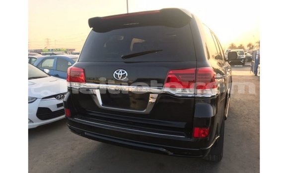 Acheter Import Voiture Toyota Land Cruiser Noir à Import - Dubai, Artibonite Acheter Import Voiture Toyota Land Cruiser Noir à Import - Dubai, Artibonite