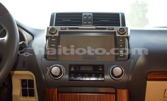 Acheter Import Voiture Toyota Prado Blanc à Import - Dubai, Artibonite Acheter Import Voiture Toyota Prado Blanc à Import - Dubai, Artibonite