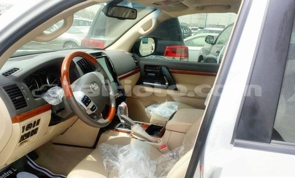 Acheter Import Voiture Toyota Land Cruiser Autre à Import - Dubai, Artibonite Acheter Import Voiture Toyota Land Cruiser Autre à Import - Dubai, Artibonite